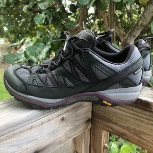 Merrill siren waterproof 8.5